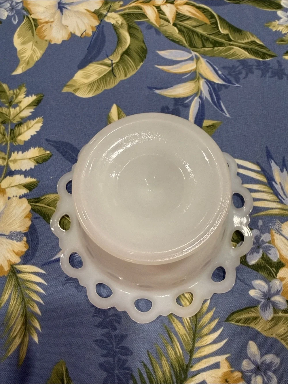 Milk Glass Lace-Edge Serving Bowl - White